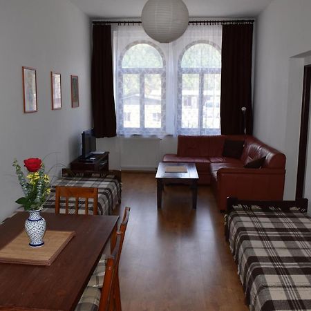 Apartmany Lenka カルロヴィ・ヴァリ エクステリア 写真