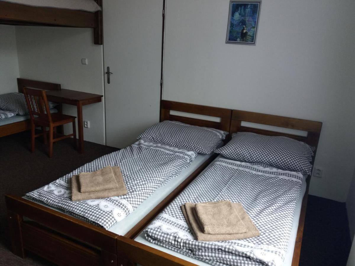 Apartmany Lenka カルロヴィ・ヴァリ エクステリア 写真