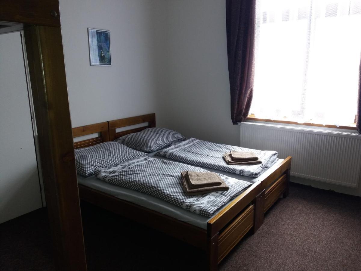 Apartmany Lenka カルロヴィ・ヴァリ エクステリア 写真